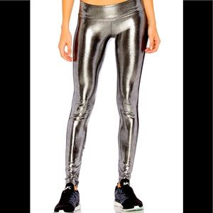Sukishufu The Leatherback Legging in Silver Gloss S